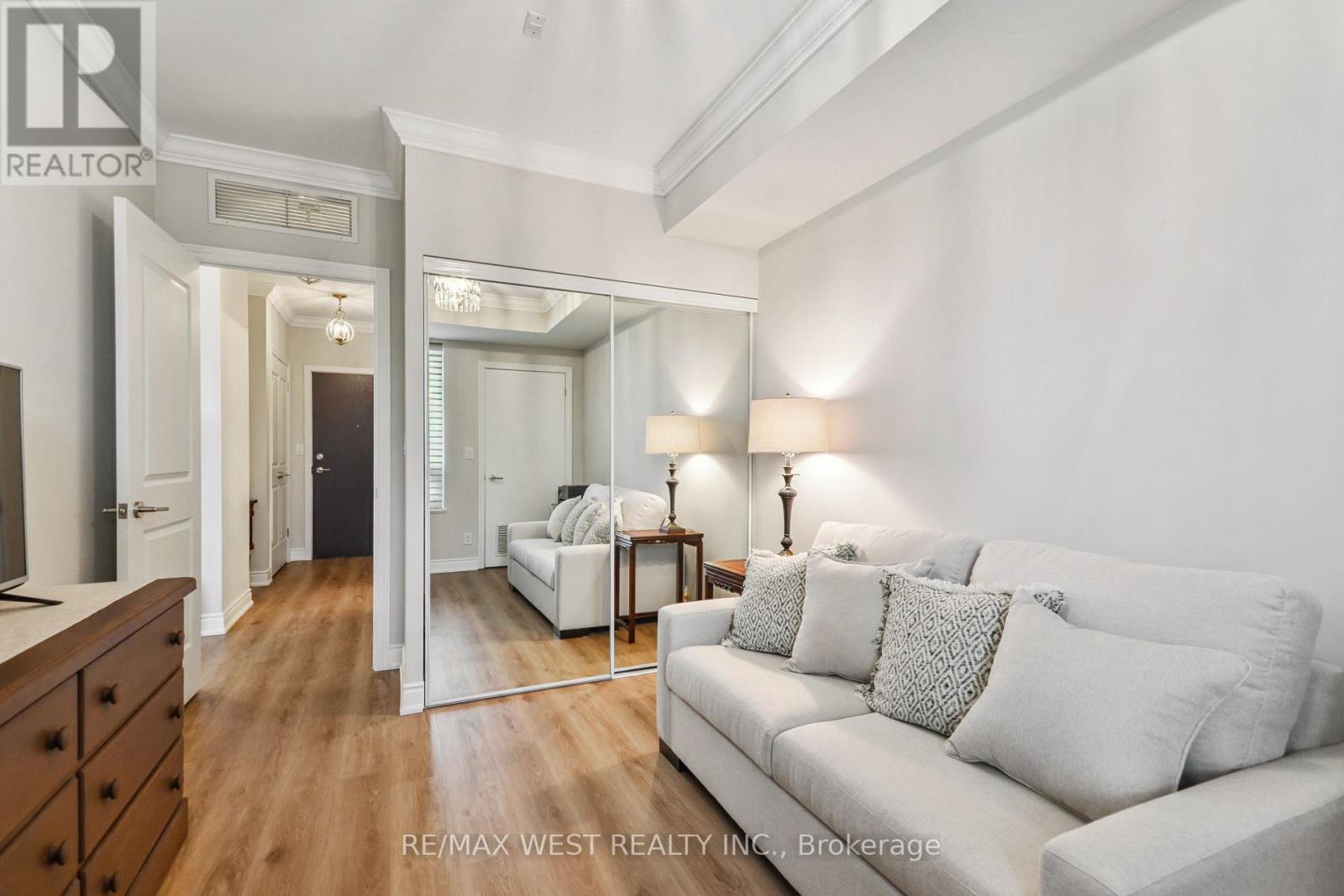 321 - 281 Woodbridge Avenue, Vaughan (West Woodbridge), Ontario  L4L 0C6 - Photo 11 - N12385180