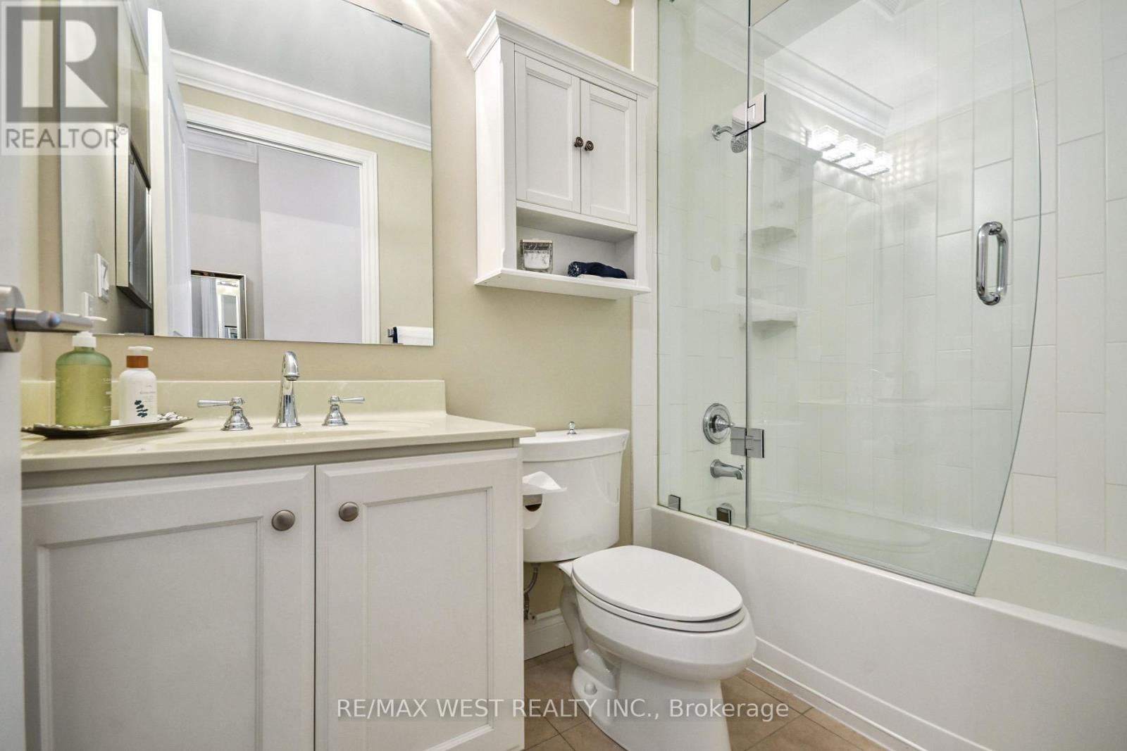 321 - 281 Woodbridge Avenue, Vaughan (West Woodbridge), Ontario  L4L 0C6 - Photo 12 - N12385180
