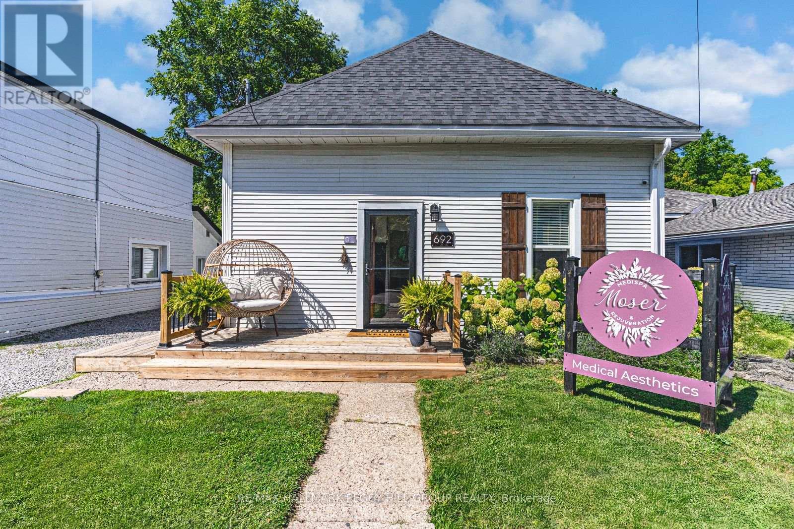 692 Victoria Street, Midland, Ontario  L4R 1B1 - Photo 1 - S12385155