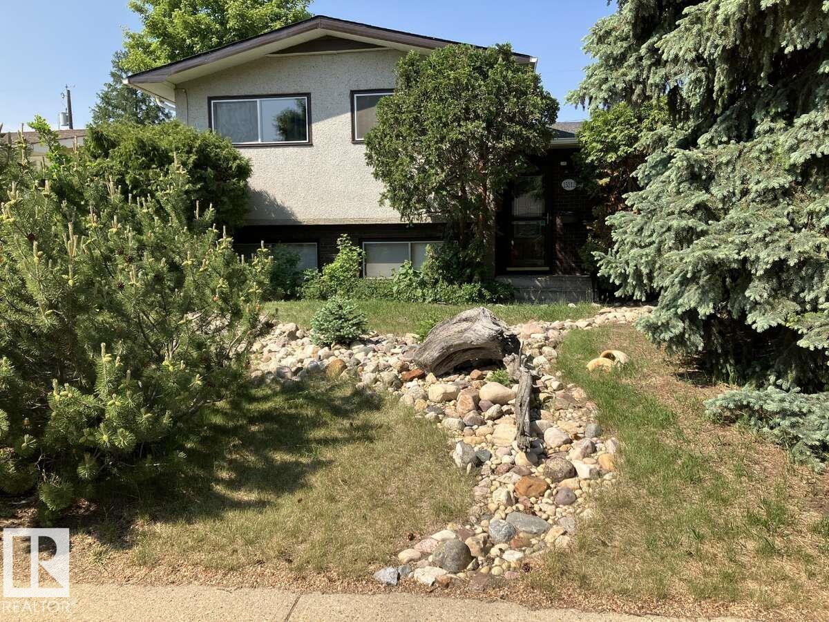 15212 86 AV NW, Edmonton, Alberta