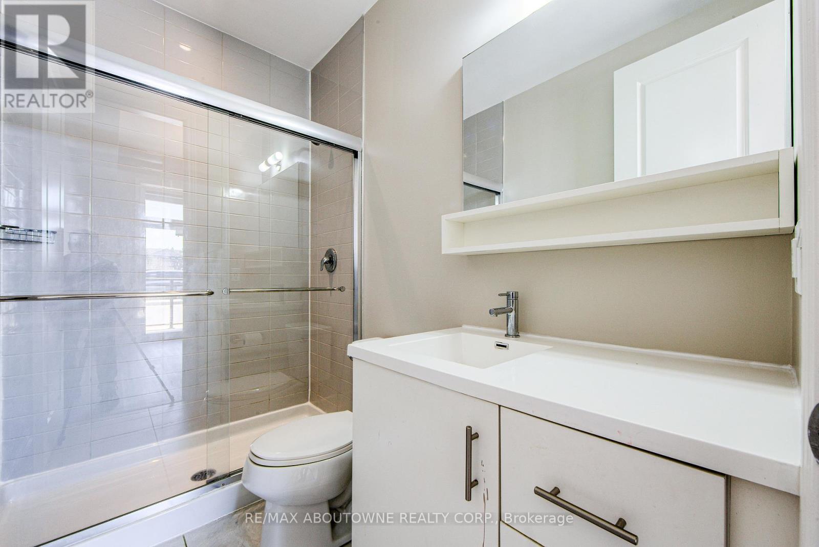 109 - 457 Plains Road E, Burlington (Lasalle), Ontario  L7T 2E2 - Photo 21 - W12385044