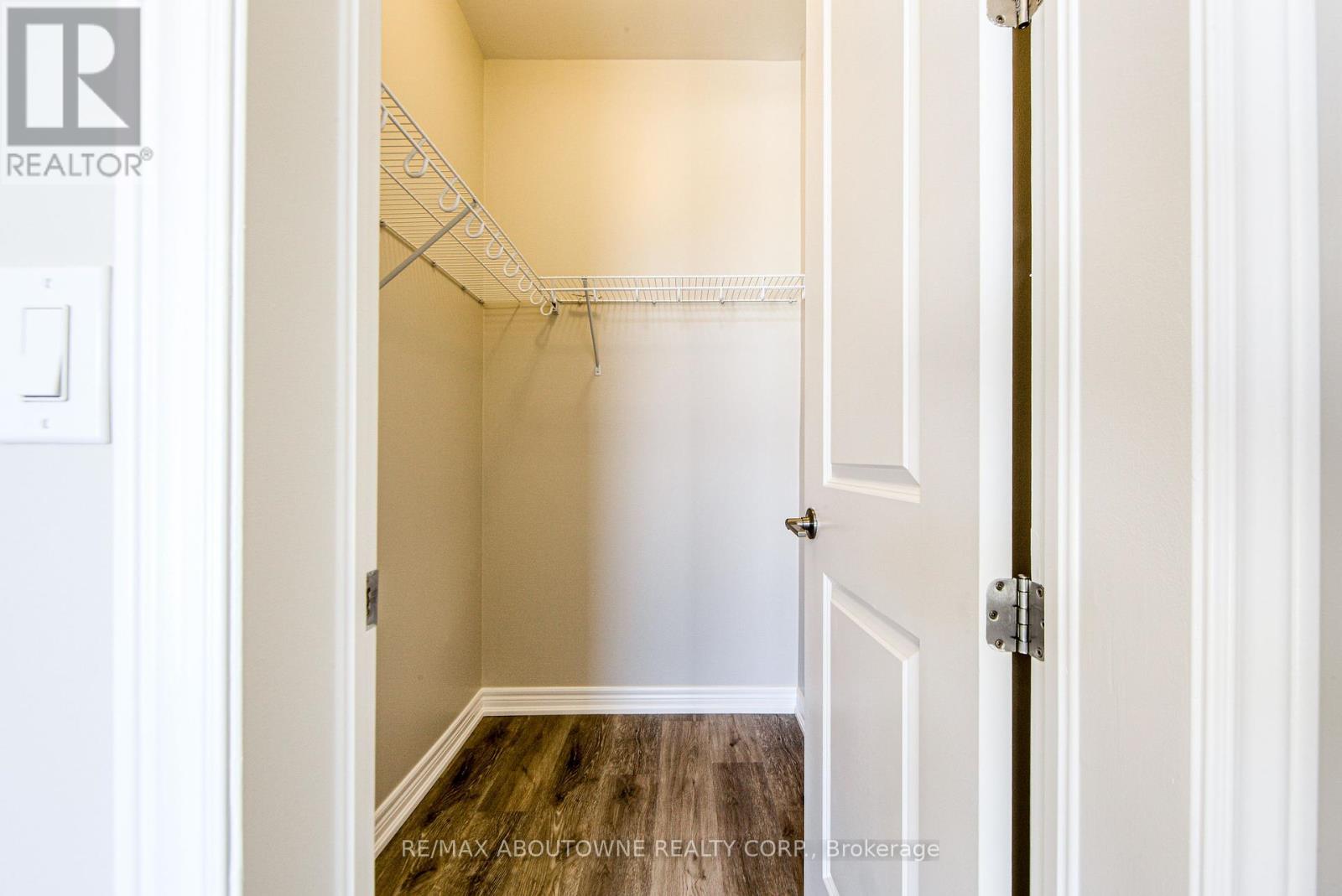 109 - 457 Plains Road E, Burlington (Lasalle), Ontario  L7T 2E2 - Photo 23 - W12385044