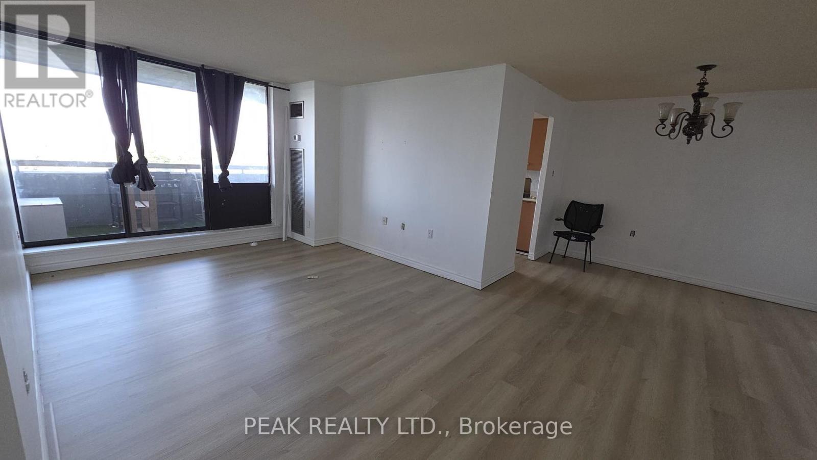 705 - 18 Knightsbridge Road, Brampton, Ontario  L6X 3X5 - Photo 12 - W12385112