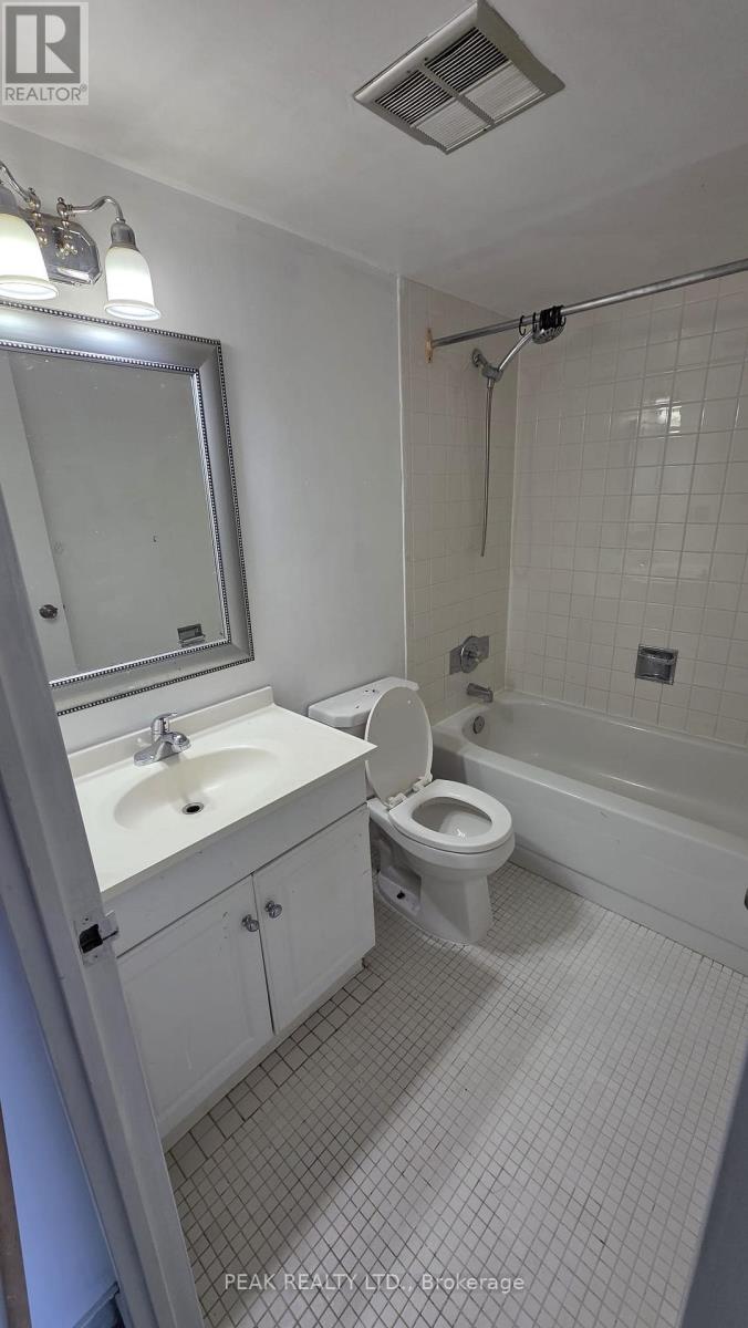 705 - 18 Knightsbridge Road, Brampton, Ontario  L6X 3X5 - Photo 5 - W12385112