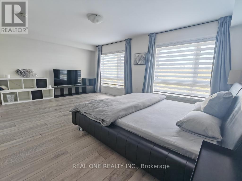 19 Woodstream Drive, Toronto (West Humber-Clairville), Ontario  M9W 0G1 - Photo 16 - W12385119