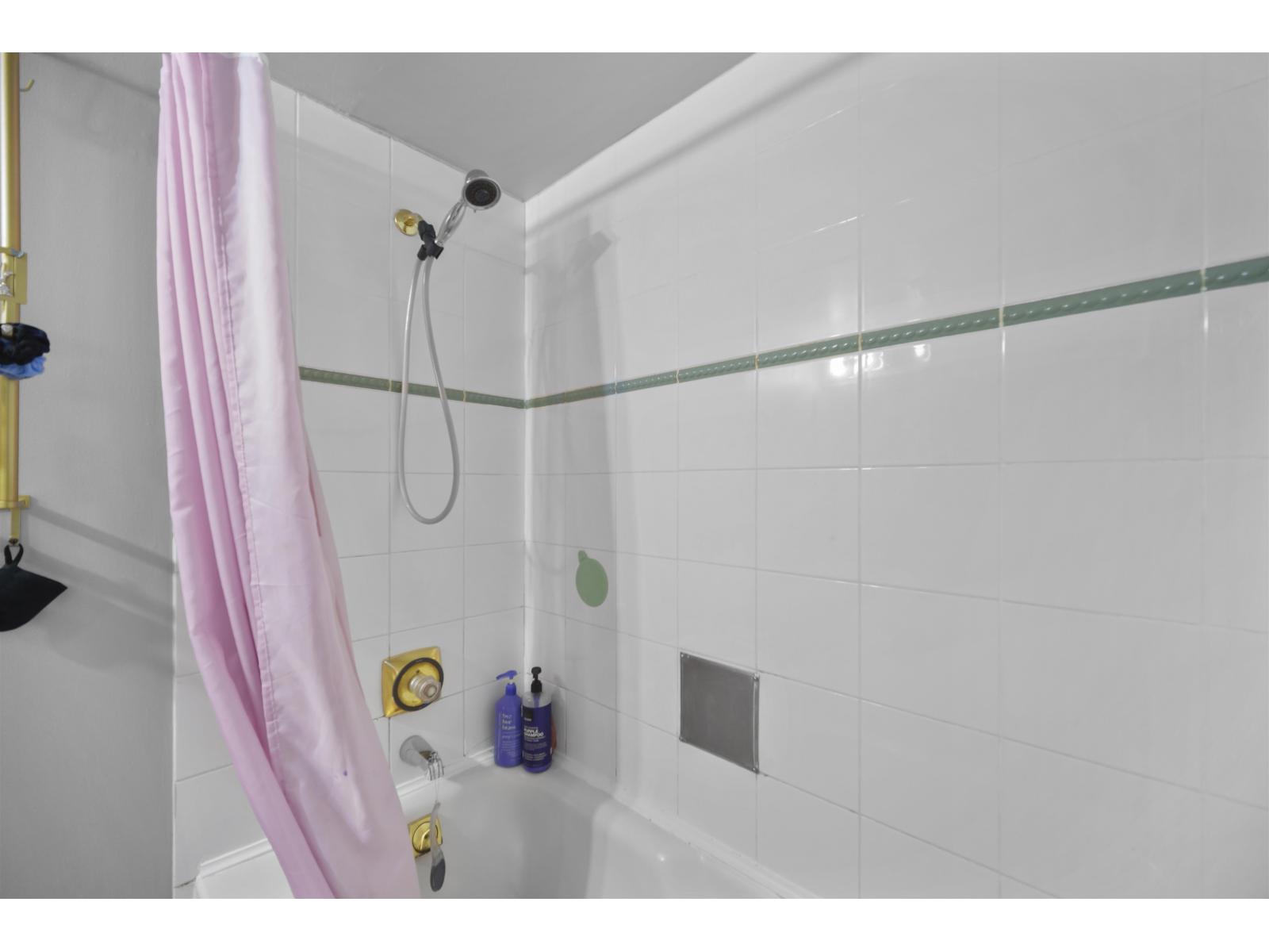 101 10899 University Drive, Surrey, British Columbia  V3T 5V2 - Photo 12 - R3044138