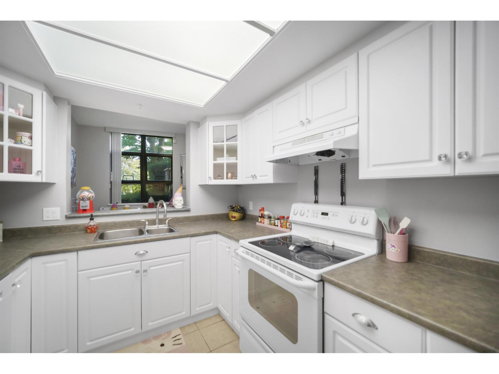 101 10899 University Drive, Surrey, British Columbia  V3T 5V2 - Photo 6 - R3044138