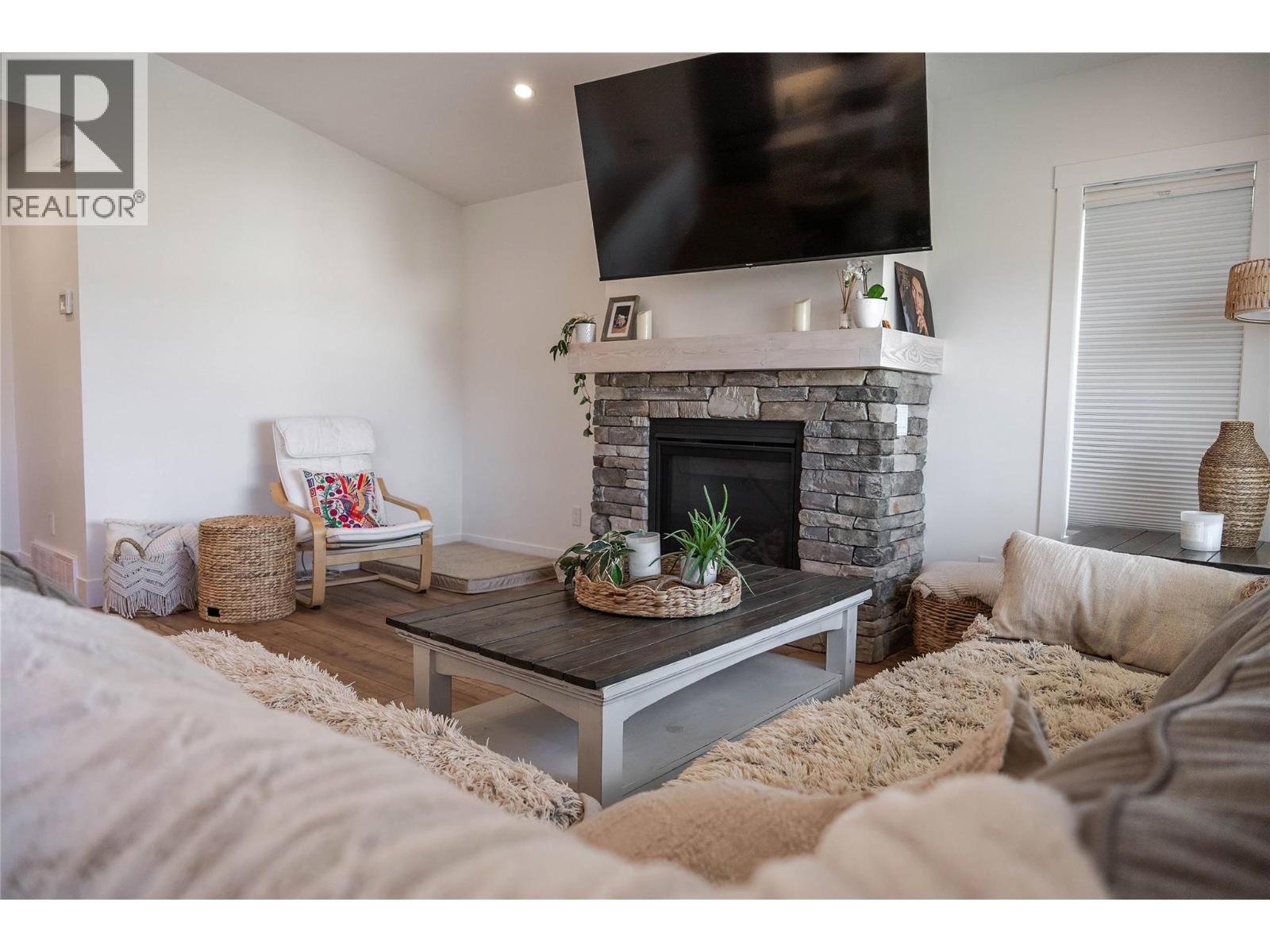 107 18th Street S, Cranbrook, British Columbia  V1C 0E1 - Photo 3 - 10361912