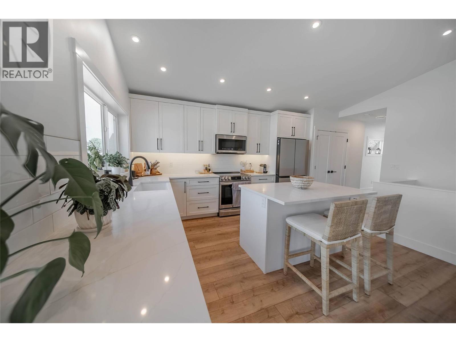 107 18th Street S, Cranbrook, British Columbia  V1C 0E1 - Photo 7 - 10361912