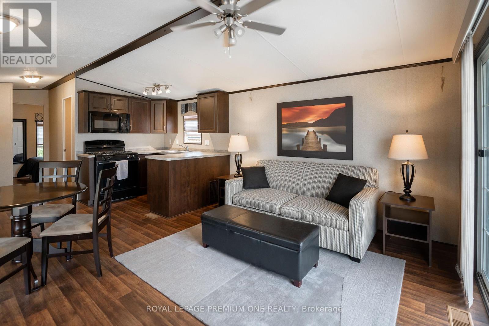 254 - 1501 Line 8 Road, Niagara-On-The-Lake, Ontario  L0S 1J0 - Photo 14 - X12385041