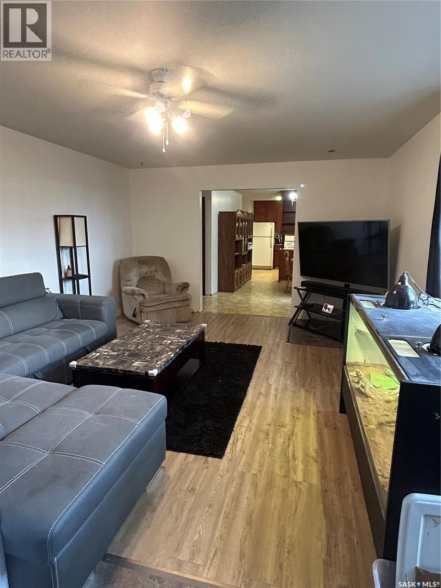 325 White Street, Bienfait, Saskatchewan  S0C 0M0 - Photo 18 - SK017583