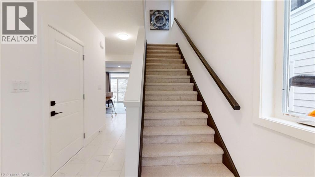 Photo 5 of 29 for 155 Julie Crescent