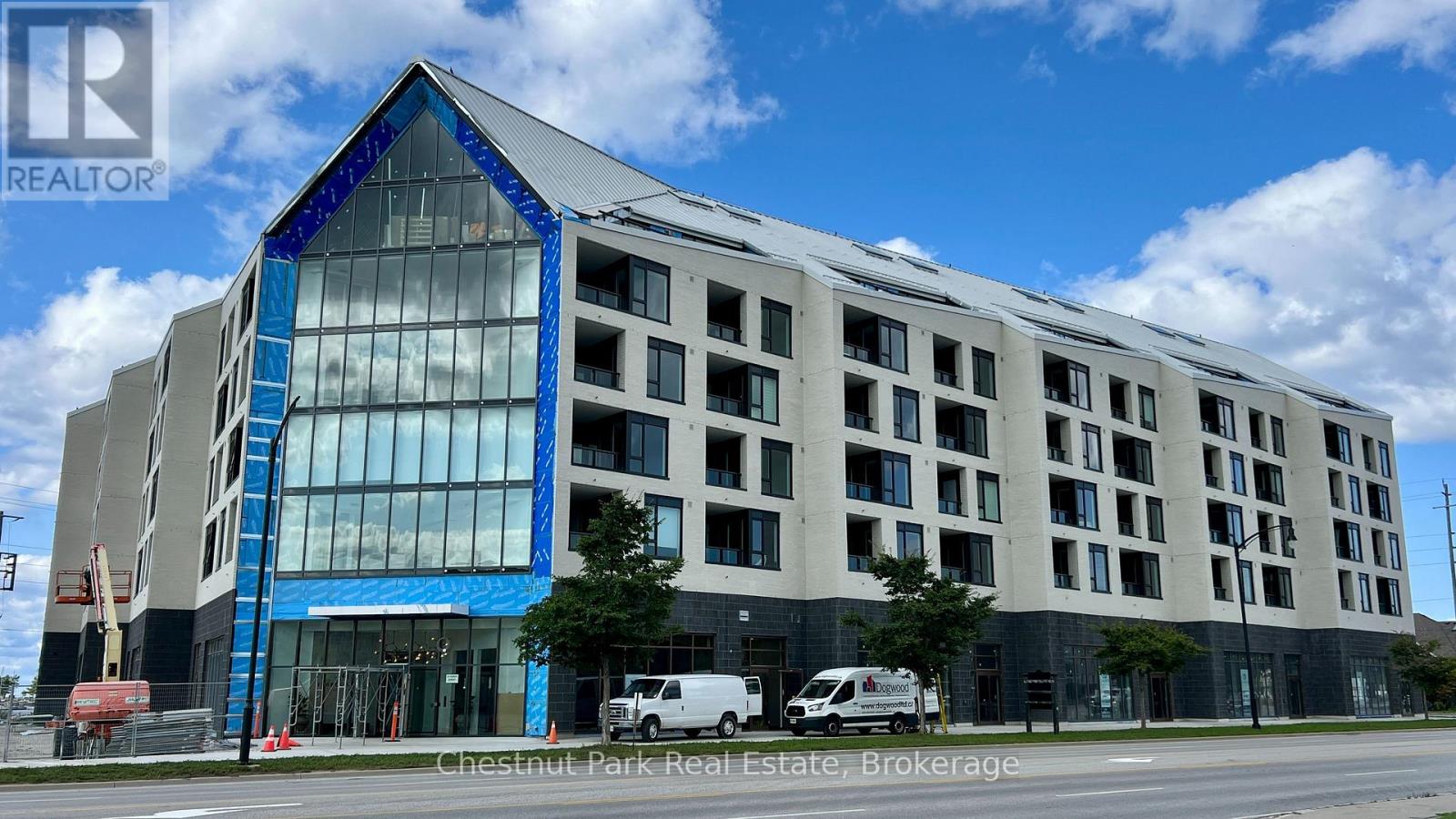 102 - 31 Huron Street, Collingwood, Ontario  L9Y 5T7 - Photo 2 - S12385291