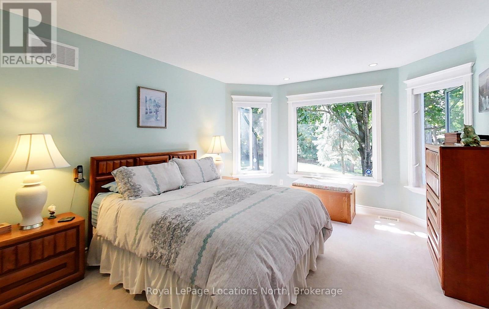 144 Royal Beech Drive, Wasaga Beach, Ontario  L9Z 2N3 - Photo 15 - S12385343