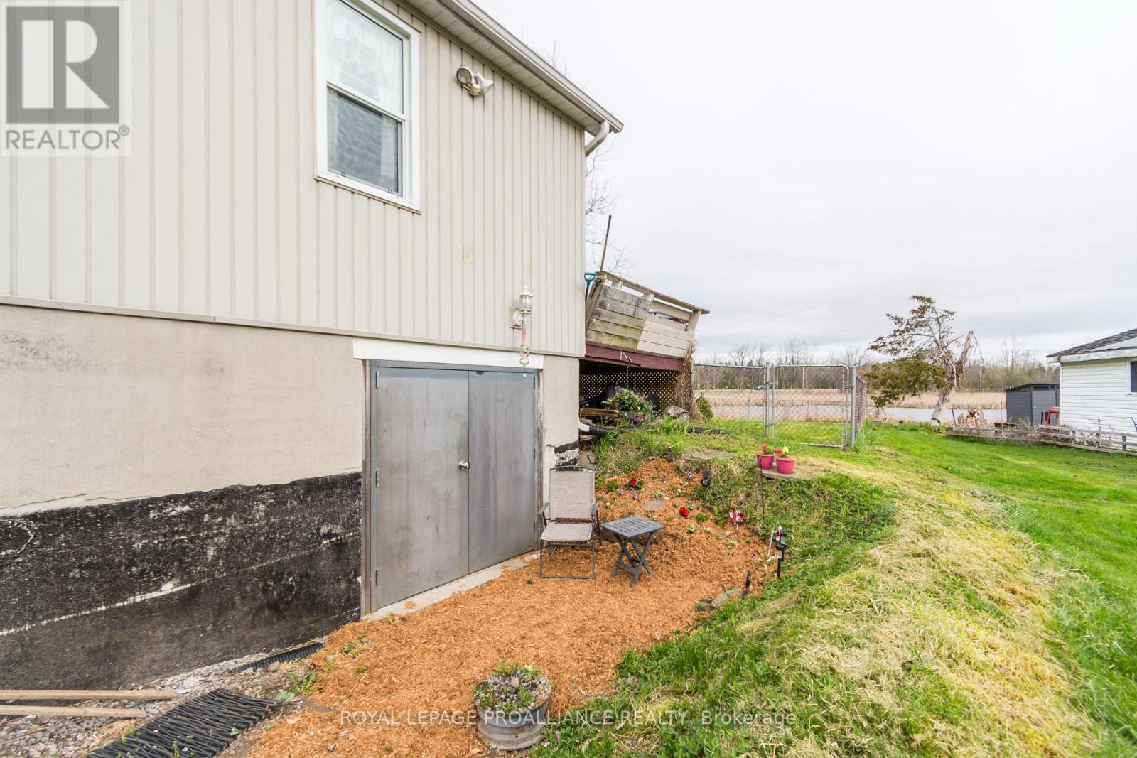 16 Dead Creek Road, Quinte West, Ontario  K0K 1L0 - Photo 24 - X12385281