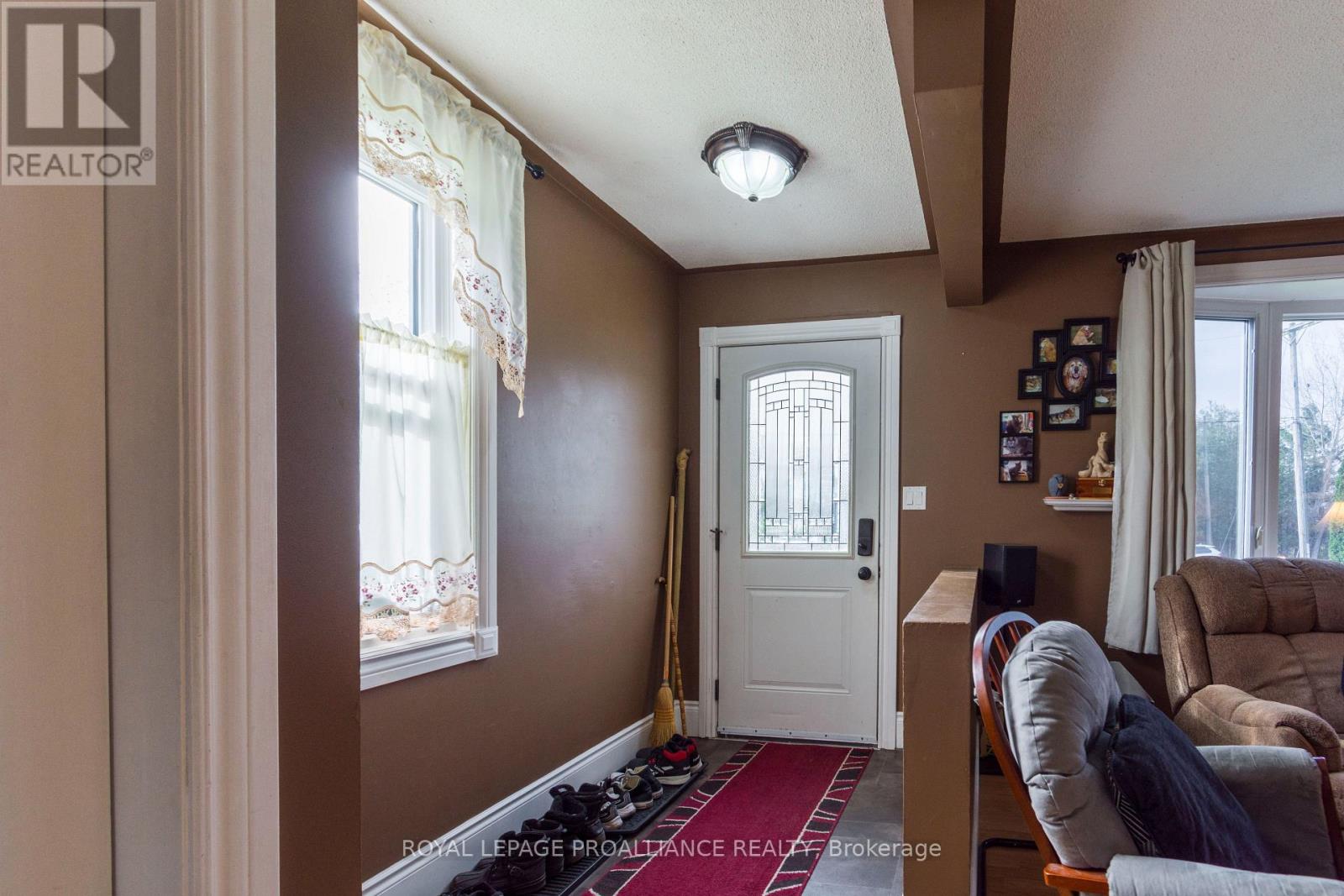 16 Dead Creek Road, Quinte West, Ontario  K0K 1L0 - Photo 4 - X12385281