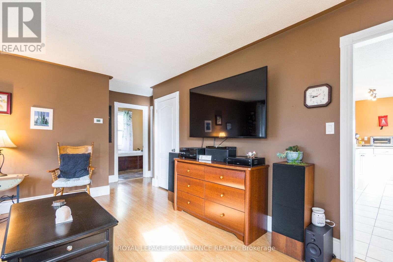 16 Dead Creek Road, Quinte West, Ontario  K0K 1L0 - Photo 6 - X12385281