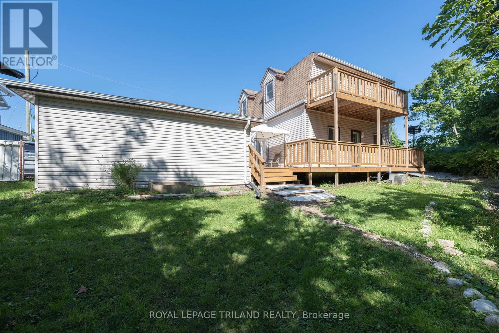 403 Tower Heights Drive, Central Elgin (Port Stanley), Ontario  N5L 1G2 - Photo 27 - X12385273