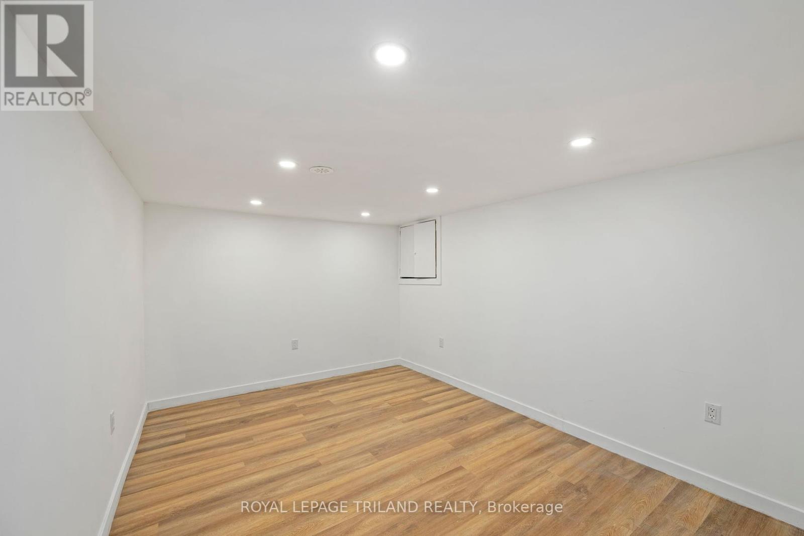 403 Tower Heights Drive, Central Elgin (Port Stanley), Ontario  N5L 1G2 - Photo 29 - X12385273