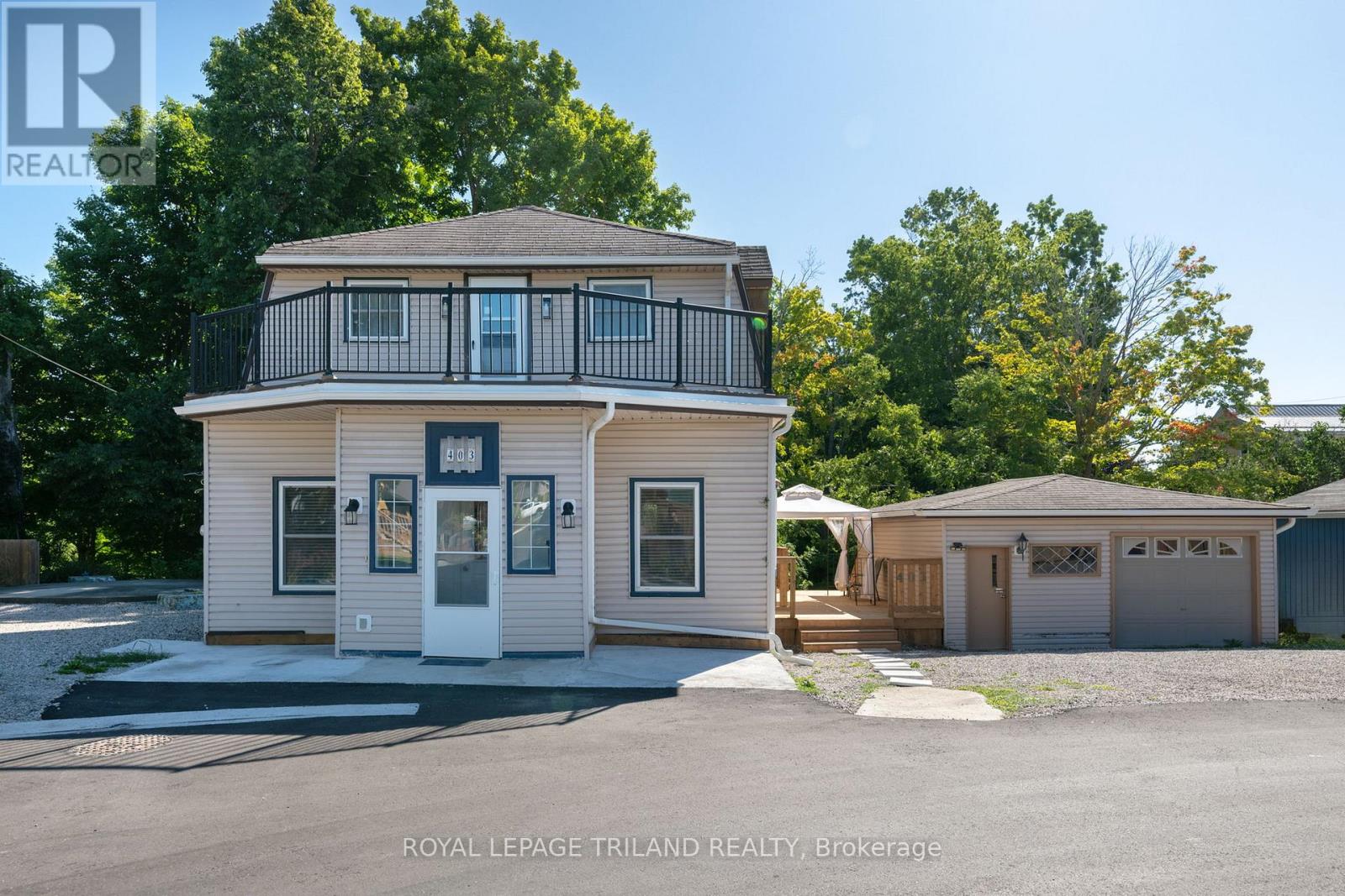 403 Tower Heights Drive, Central Elgin (Port Stanley), Ontario  N5L 1G2 - Photo 3 - X12385273