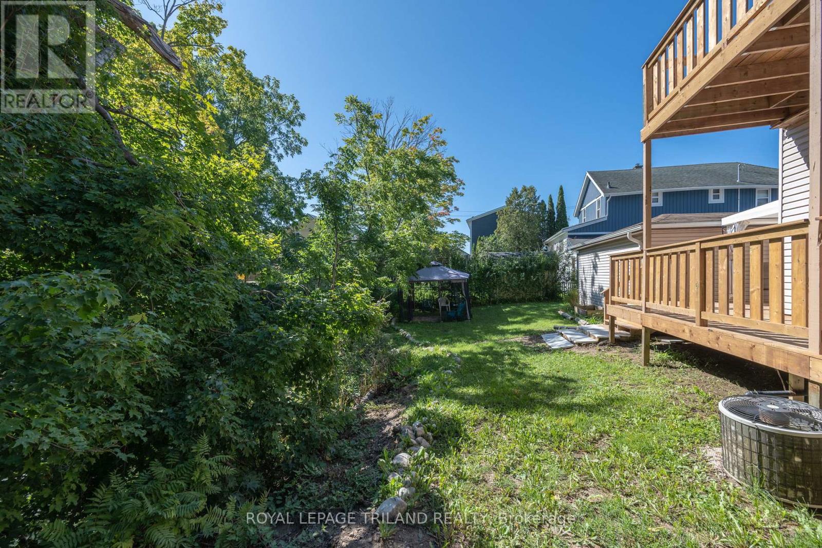 403 Tower Heights Drive, Central Elgin (Port Stanley), Ontario  N5L 1G2 - Photo 34 - X12385273