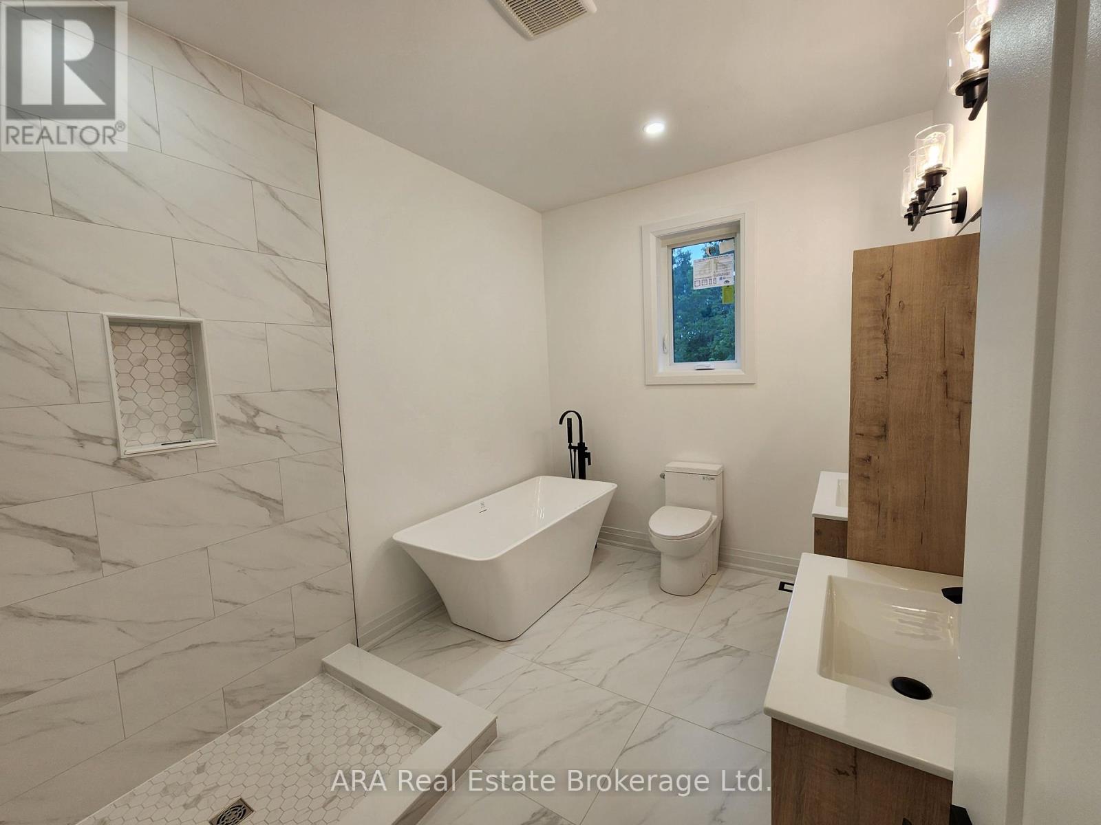 33 - 2 Hilton Lane, Meaford, Ontario  N4L 1L8 - Photo 14 - X12385341