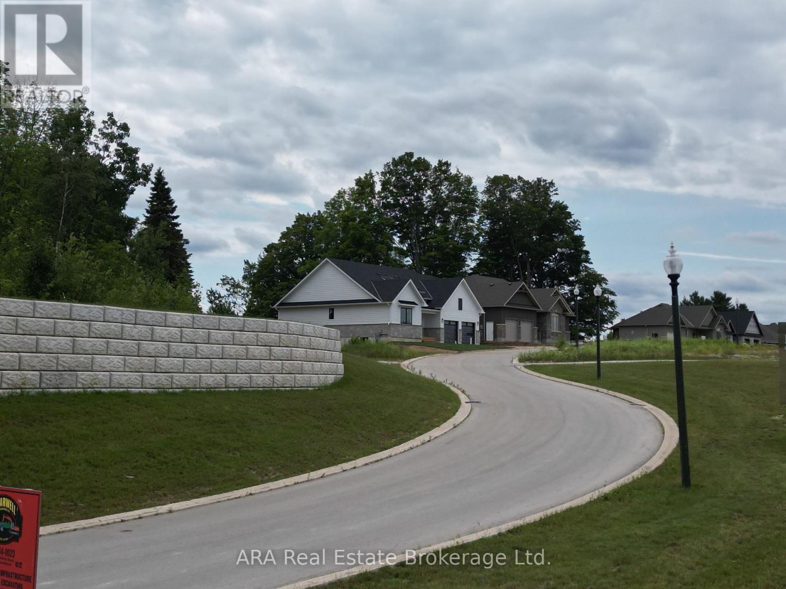 33 - 2 Hilton Lane, Meaford, Ontario  N4L 1L8 - Photo 5 - X12385341