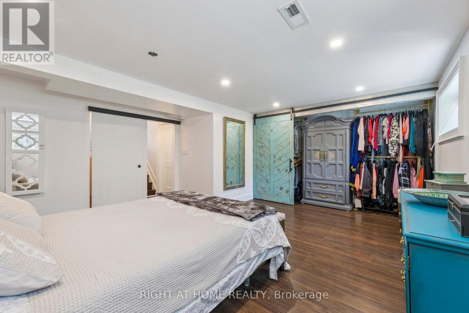 403 Chandos Court, Oshawa (Lakeview), Ontario  L1J 6R1 - Photo 22 - E12385240