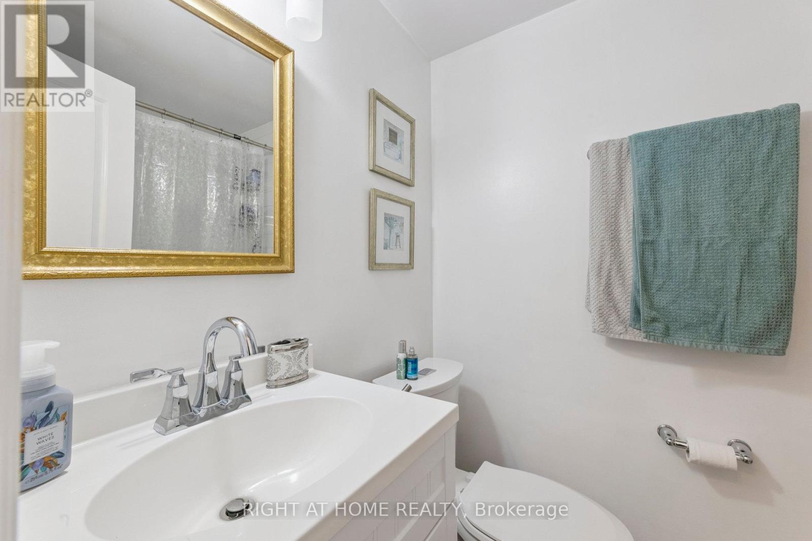 403 Chandos Court, Oshawa (Lakeview), Ontario  L1J 6R1 - Photo 23 - E12385240
