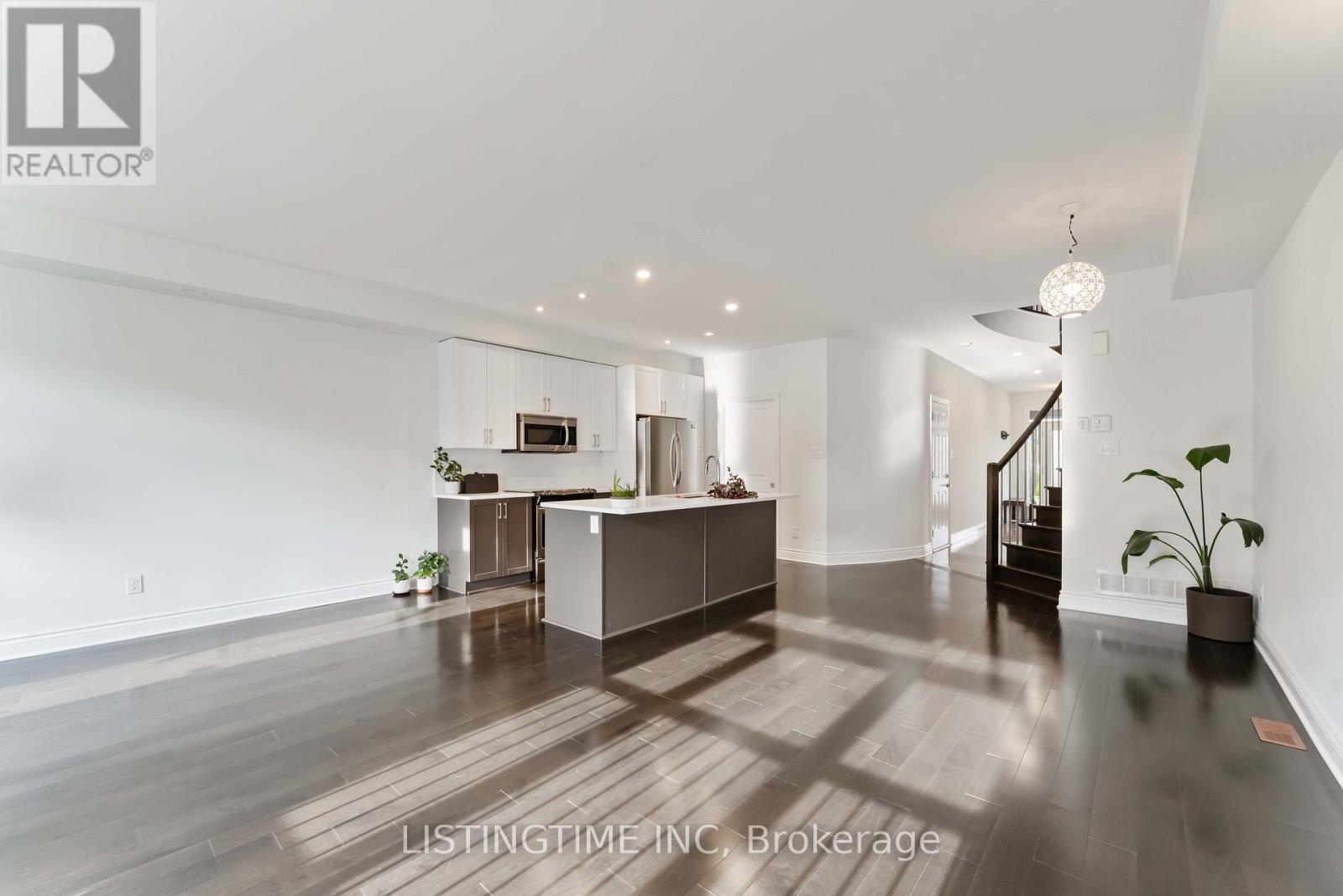 704 Brian Good Avenue, Ottawa, Ontario  K4M 0C1 - Photo 3 - X12385292