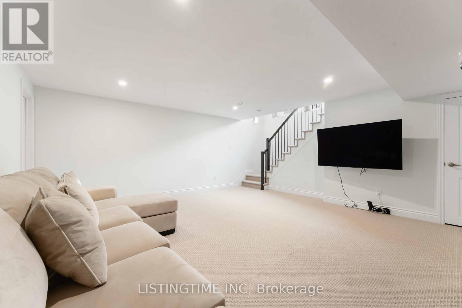 704 Brian Good Avenue, Ottawa, Ontario  K4M 0C1 - Photo 7 - X12385292