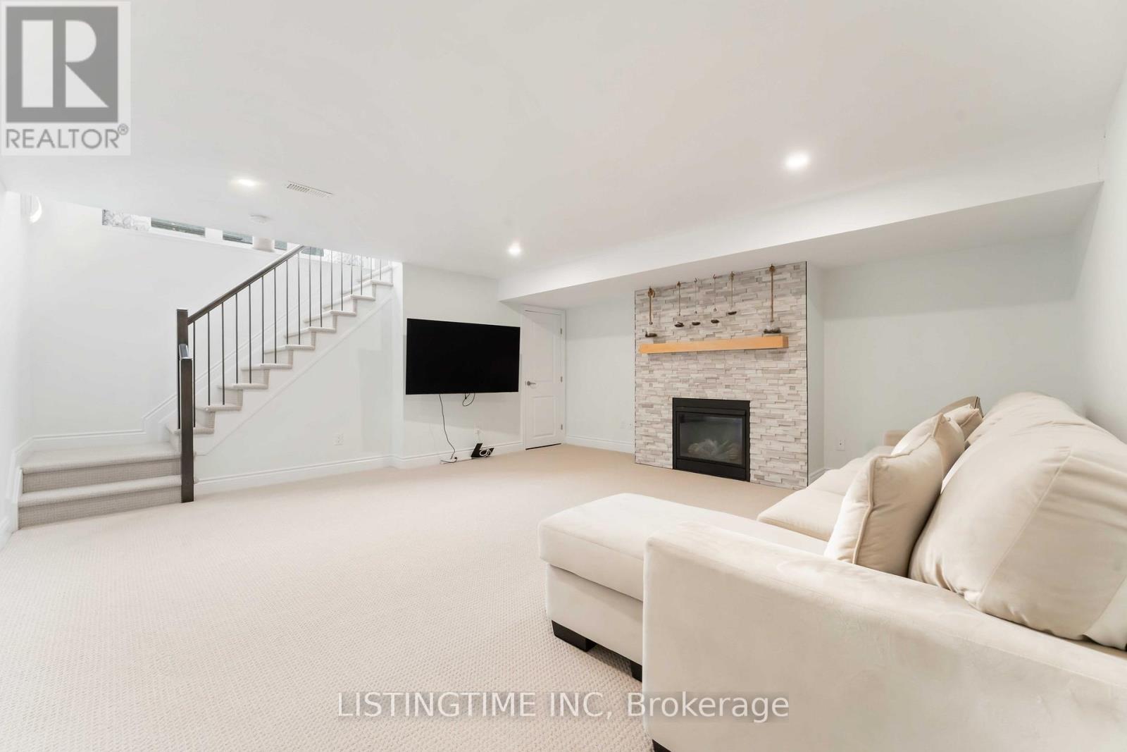704 Brian Good Avenue, Ottawa, Ontario  K4M 0C1 - Photo 8 - X12385292