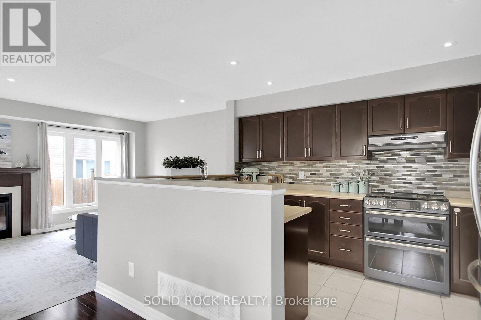 600 Gazebo Street, Ottawa, Ontario  K4M 0B5 - Photo 10 - X12385324