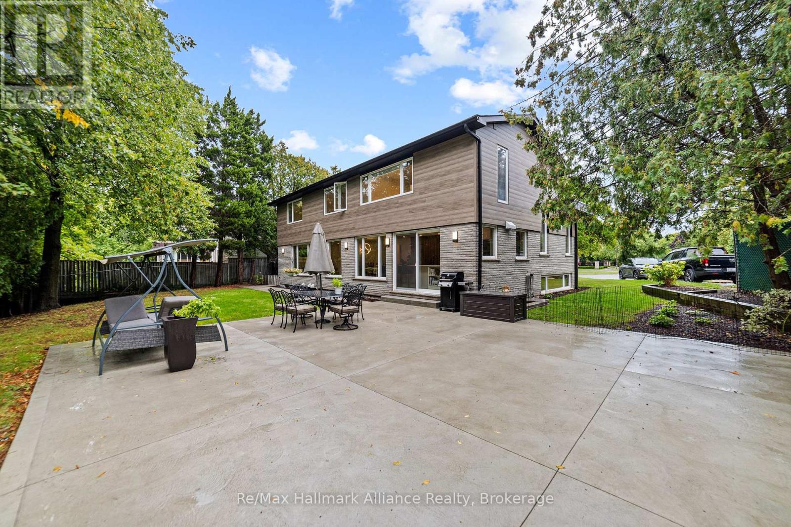 247 Willowridge Court, Oakville, Ontario  L6L 5J1 - Photo 41 - W12385351