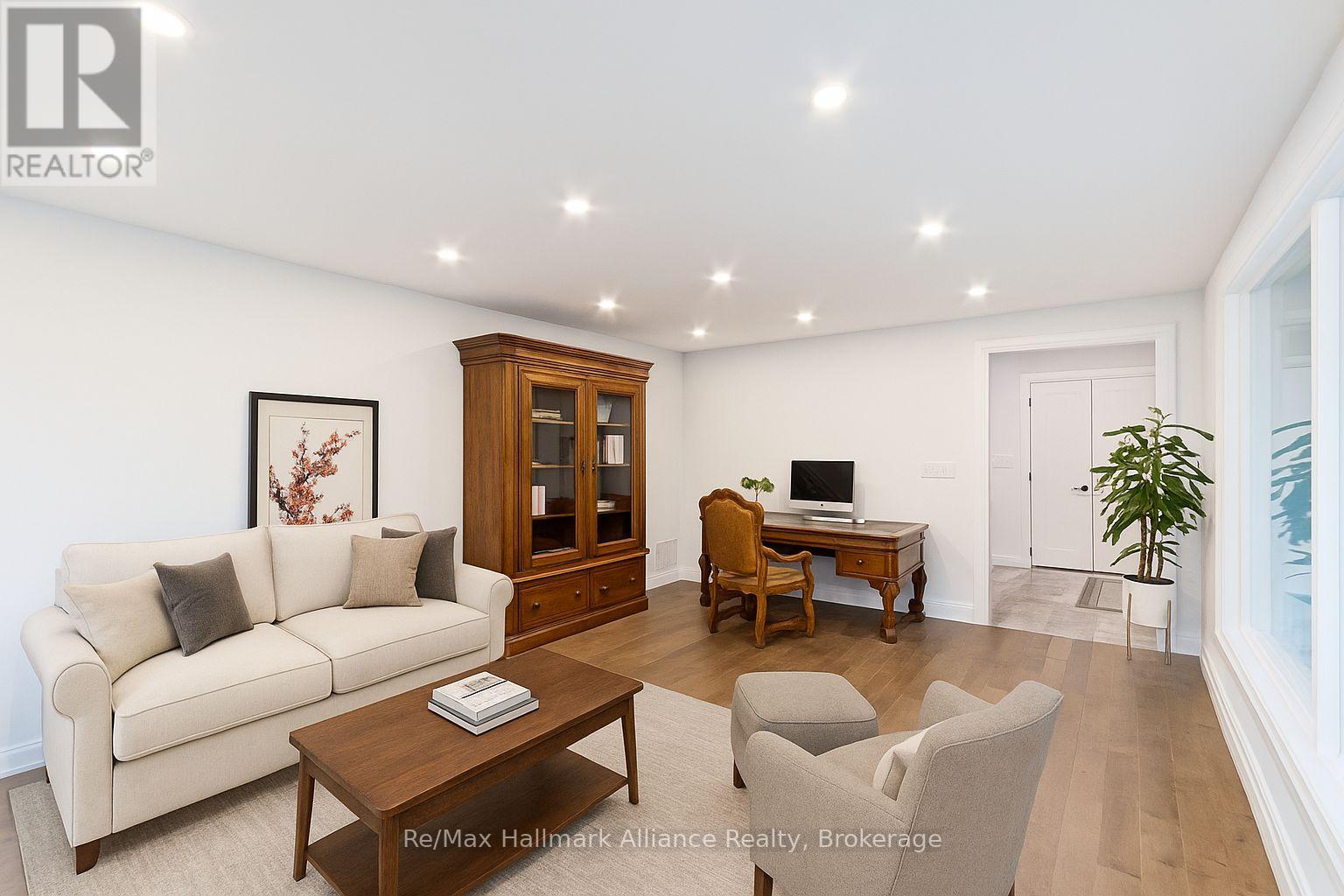 247 Willowridge Court, Oakville, Ontario  L6L 5J1 - Photo 7 - W12385351