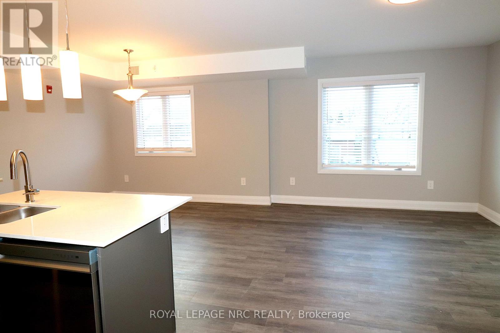 5 - 6 Ann Street, Thorold, Ontario  L2V 2J3 - Photo 4 - X11943831