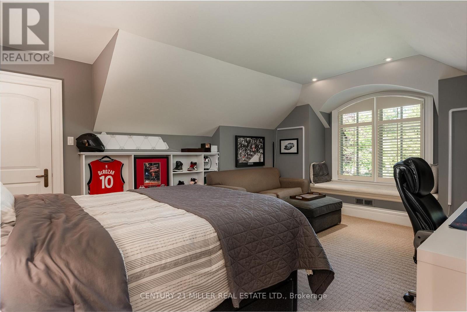 38 Shorewood Place, Oakville, Ontario  L6K 3Y4 - Photo 29 - W12384210