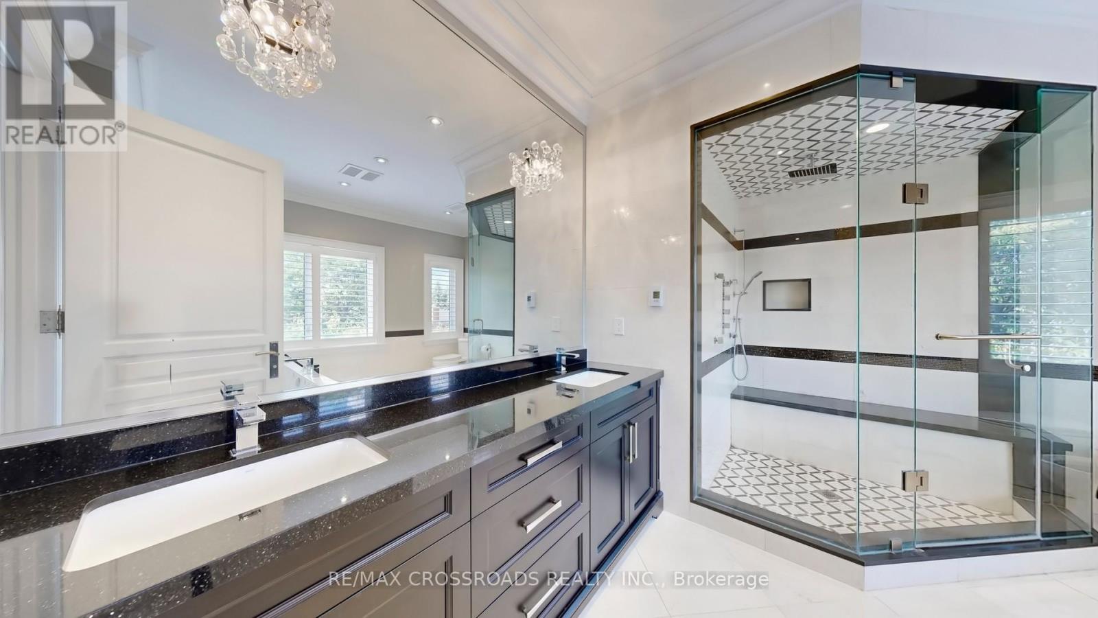 635 Elgin Mills Road W, Richmond Hill (Mill Pond), Ontario  L4C 4M2 - Photo 27 - N12385218