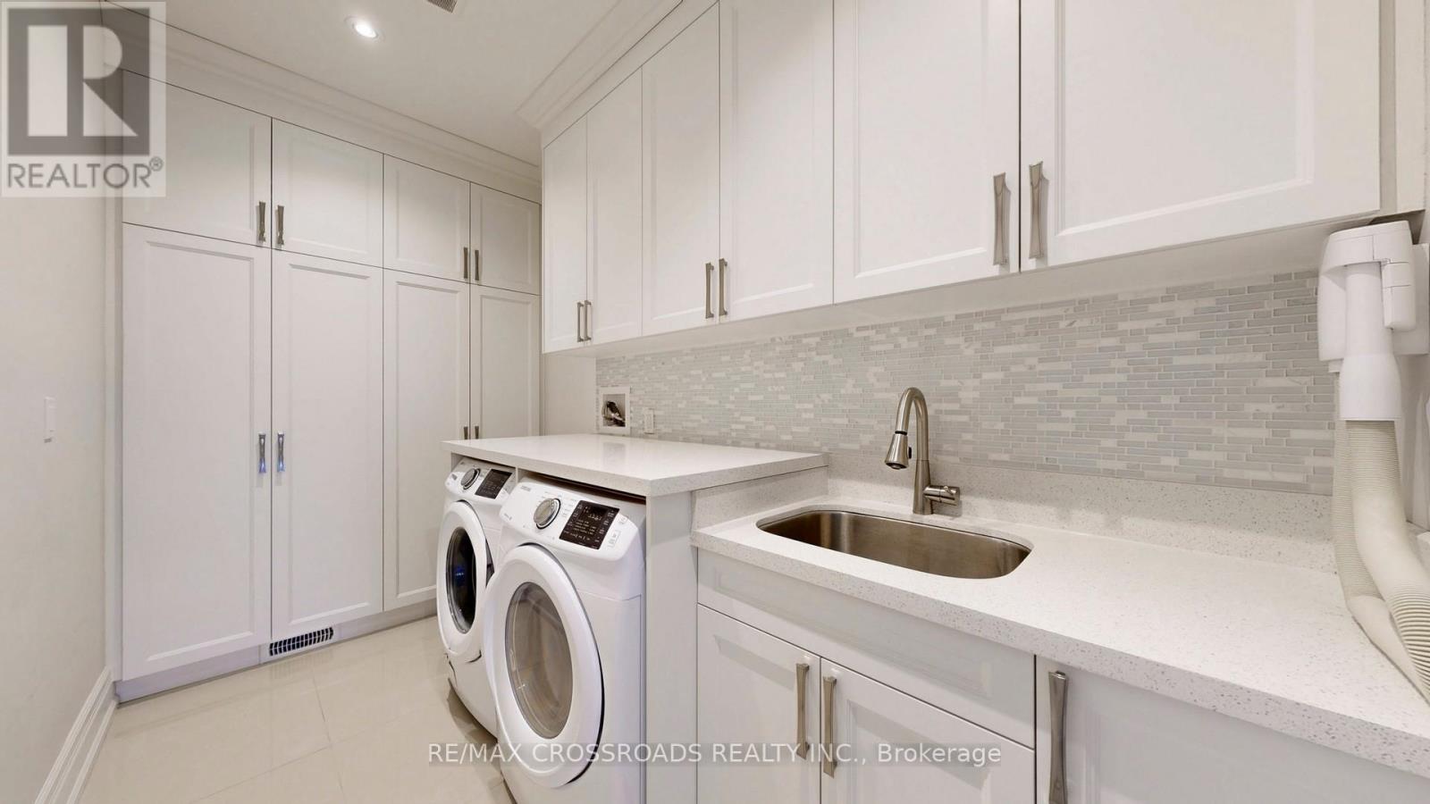 635 Elgin Mills Road W, Richmond Hill (Mill Pond), Ontario  L4C 4M2 - Photo 39 - N12385218
