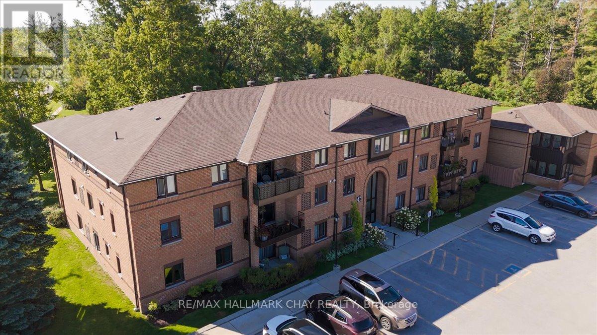 335 - 10 COULTER STREET, Barrie, Ontario