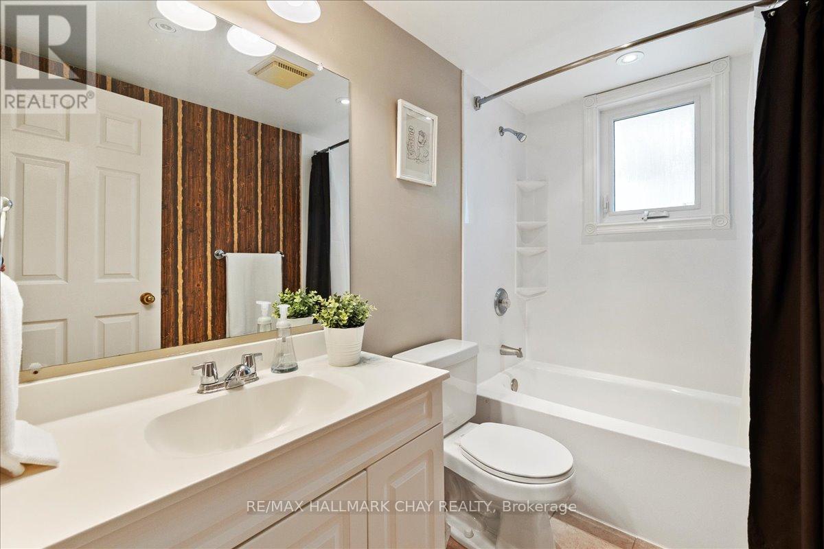 335 - 10 Coulter Street, Barrie, Ontario  L4N 6S2 - Photo 24 - S12385231