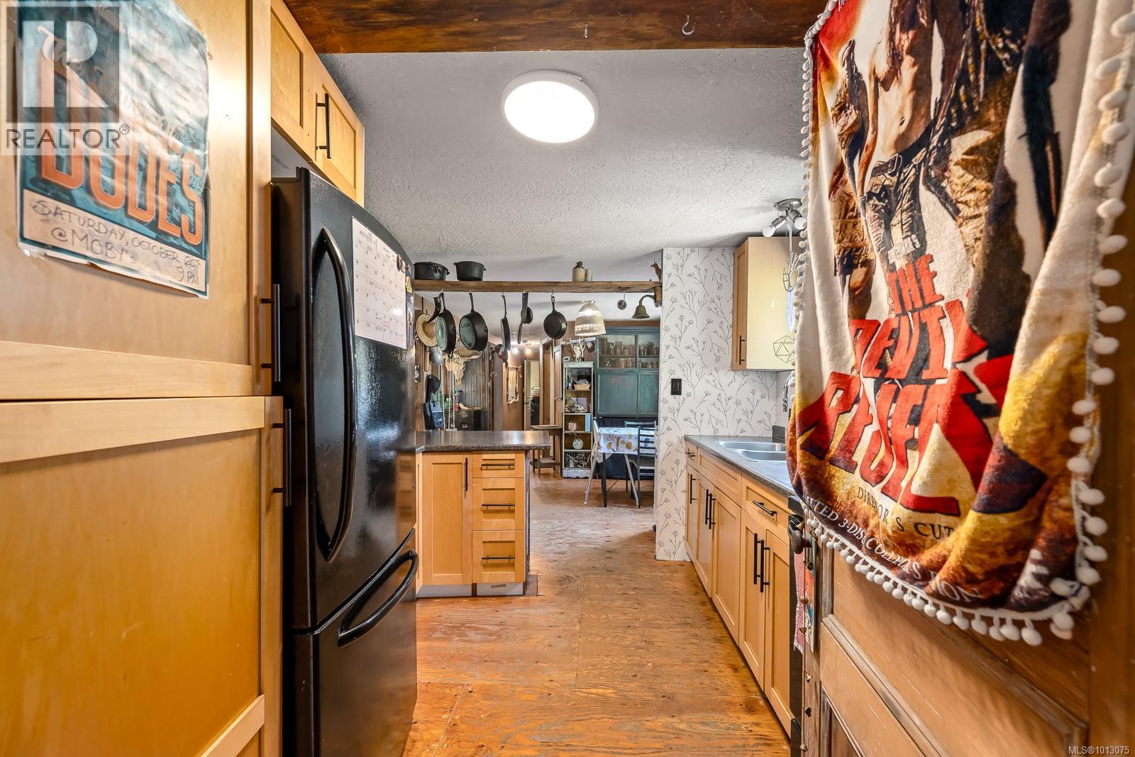 2983 Royston Rd, Cumberland, British Columbia  V0R 1S0 - Photo 14 - 1013075