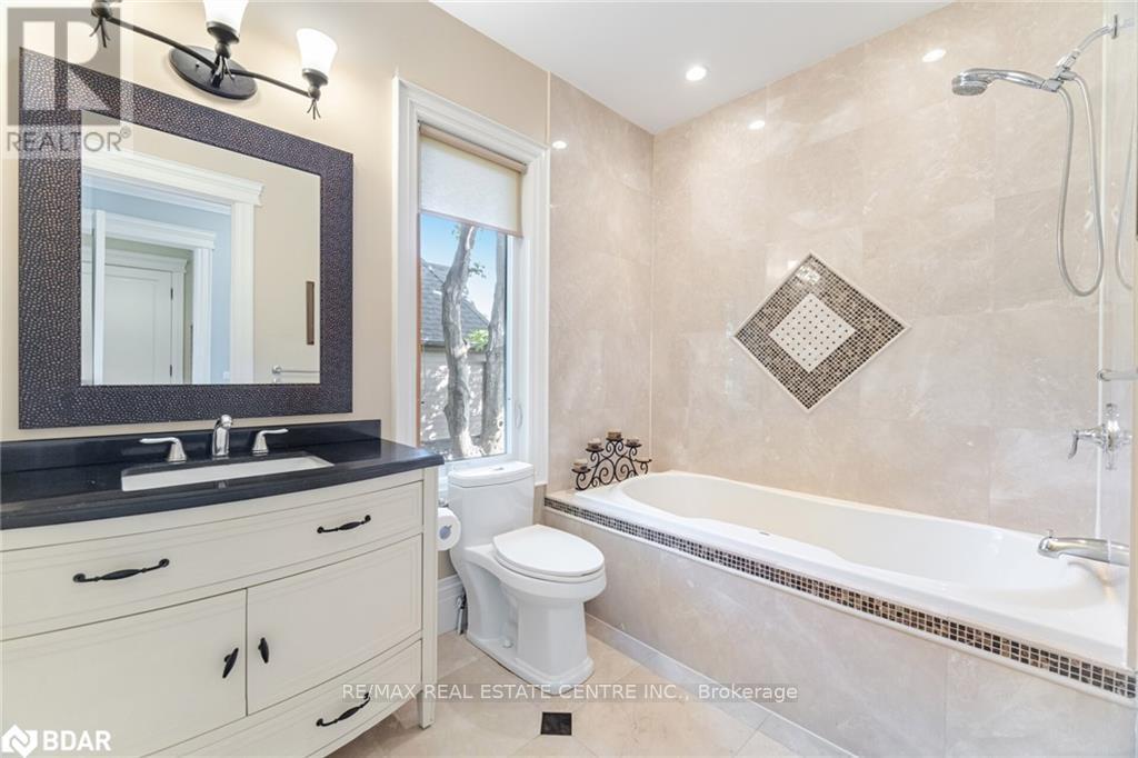 275 Martin Street, Milton, Ontario  L9T 2R7 - Photo 27 - W12385250