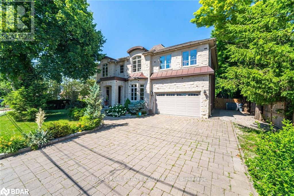 275 Martin Street, Milton, Ontario  L9T 2R7 - Photo 3 - W12385250