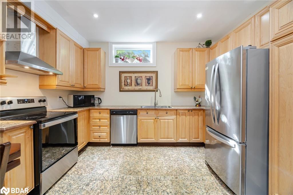 275 Martin Street, Milton, Ontario  L9T 2R7 - Photo 36 - W12385250
