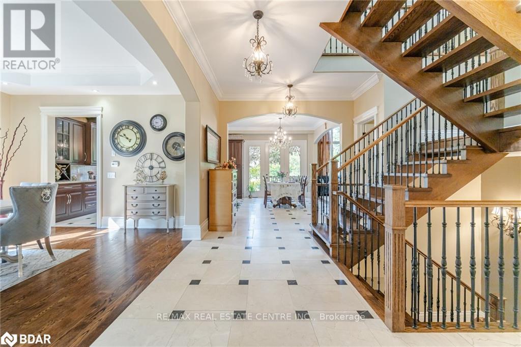 275 Martin Street, Milton, Ontario  L9T 2R7 - Photo 6 - W12385250