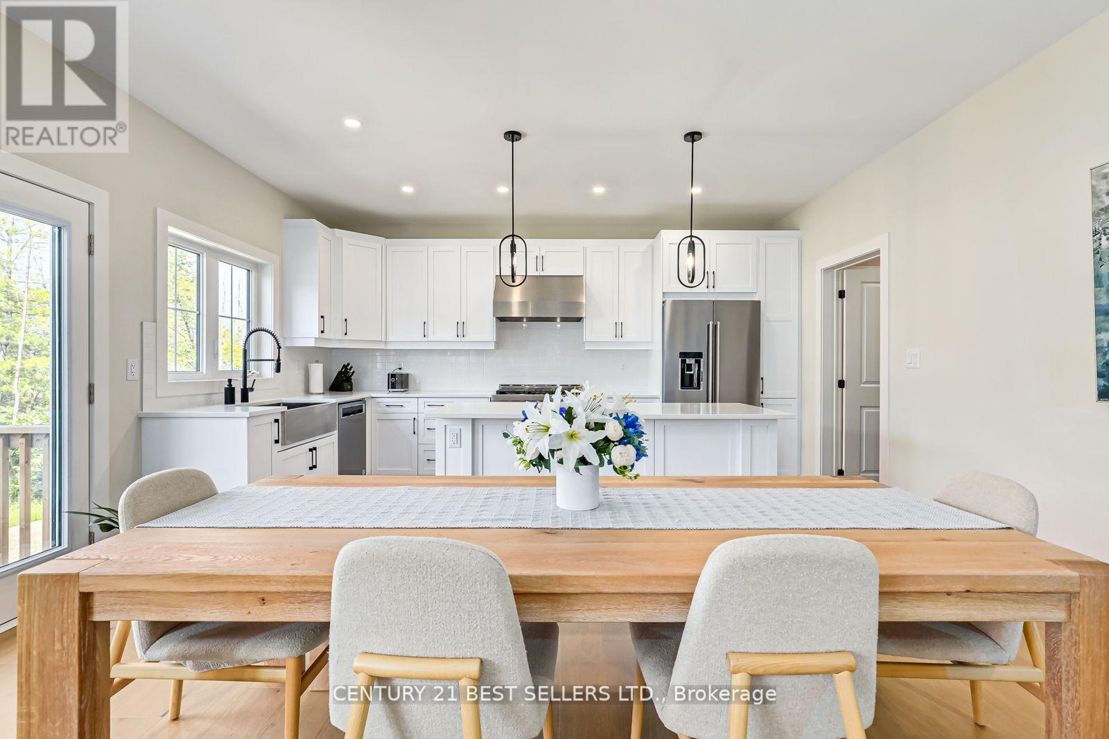 168 Courtland Street, Blue Mountains, Ontario  L9Y 5L7 - Photo 14 - X12385207