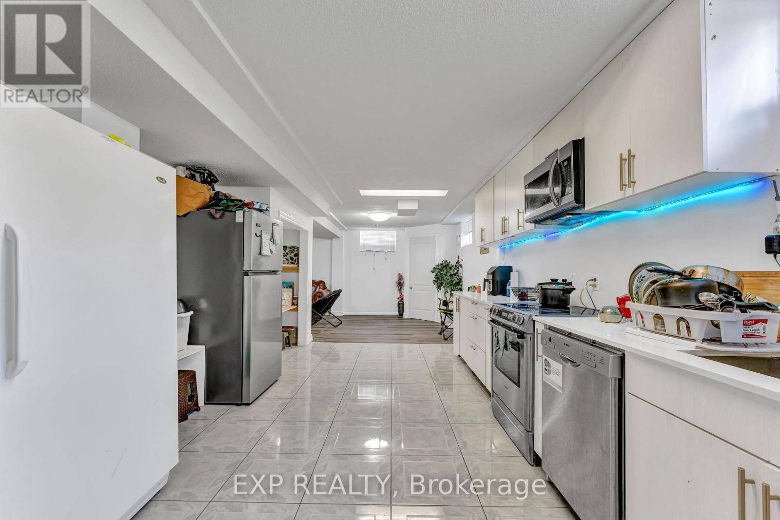 2 Glencrest Avenue, Hamilton, Ontario  L8G 4Y9 - Photo 30 - X12385229