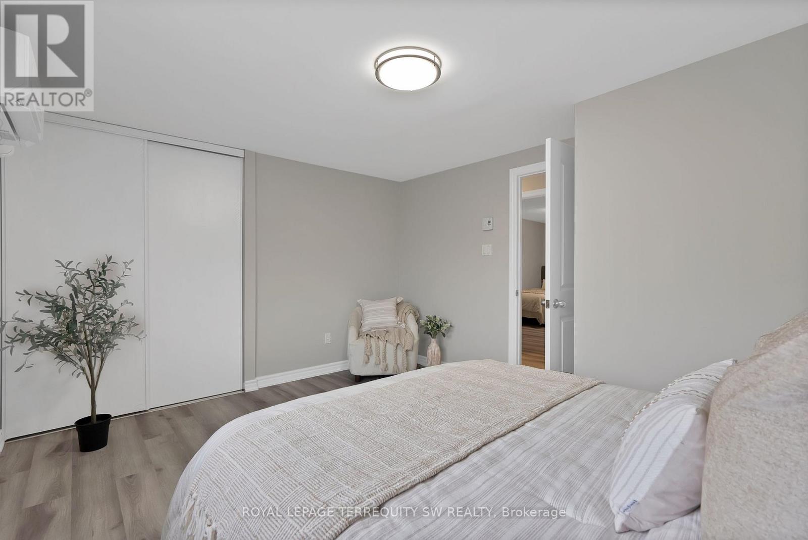 158 Woody Vine Way, Toronto, Ontario  M2J 4H6 - Photo 16 - C12385337