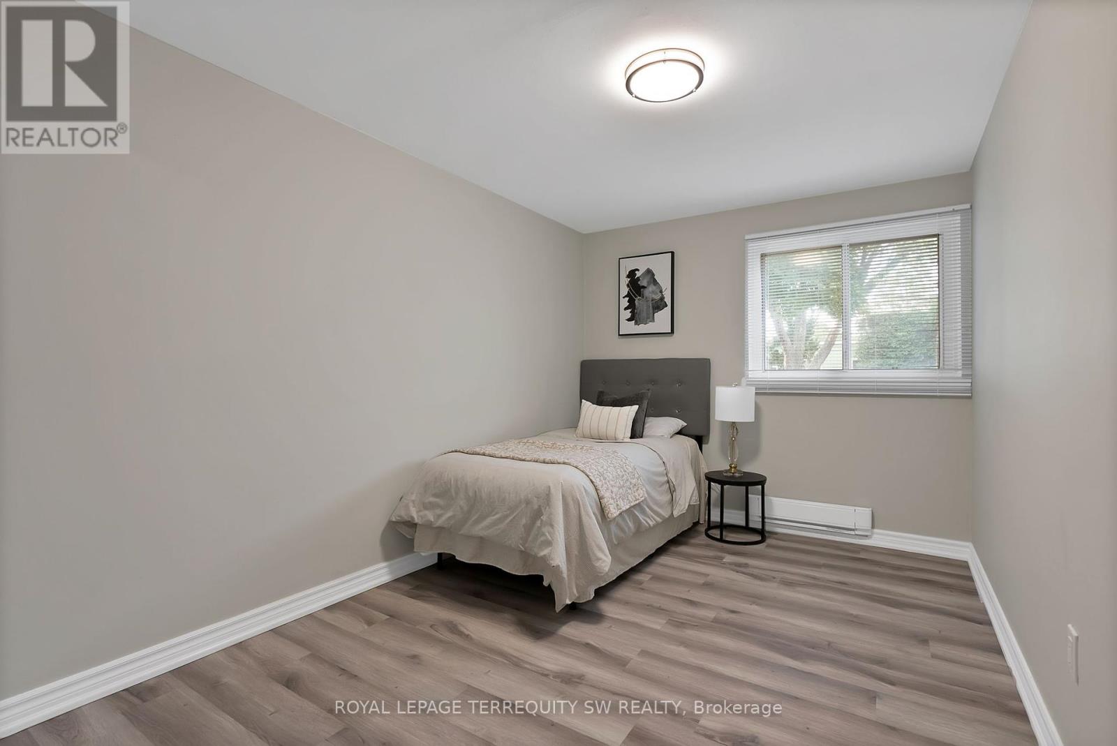 158 Woody Vine Way, Toronto, Ontario  M2J 4H6 - Photo 19 - C12385337